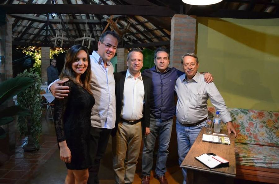 ABRAÇANDO WALQUIRES E FILHOS, RICARDO PRADO E RENATA ALESSANDRA