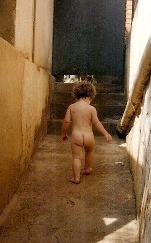 NU ARTÍSTICO DA NETA DO ZÉ ACÁCIO, A STELLA DA ROSA