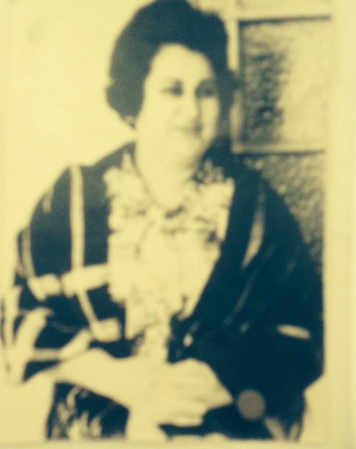 MEXENDO NOS GUARDADOS