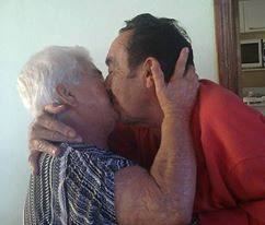 BEIJO DE FILME...OS NAMORADOS, CIDINHA E MOACIR